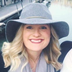 Meet your Posher, Whitney